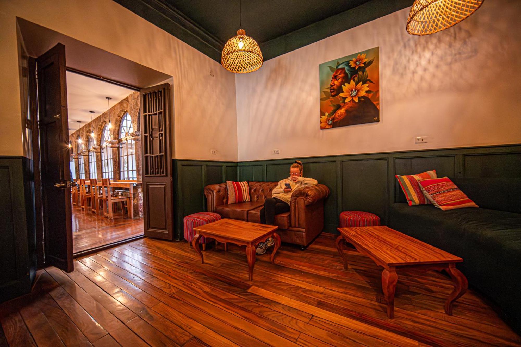 Black Llama Hostal Cuzco