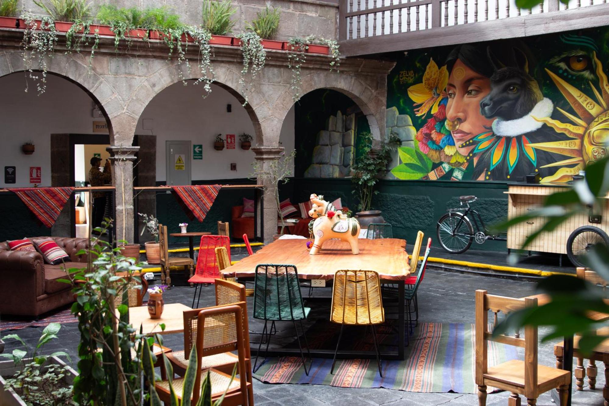 Black Llama Hostal Cuzco